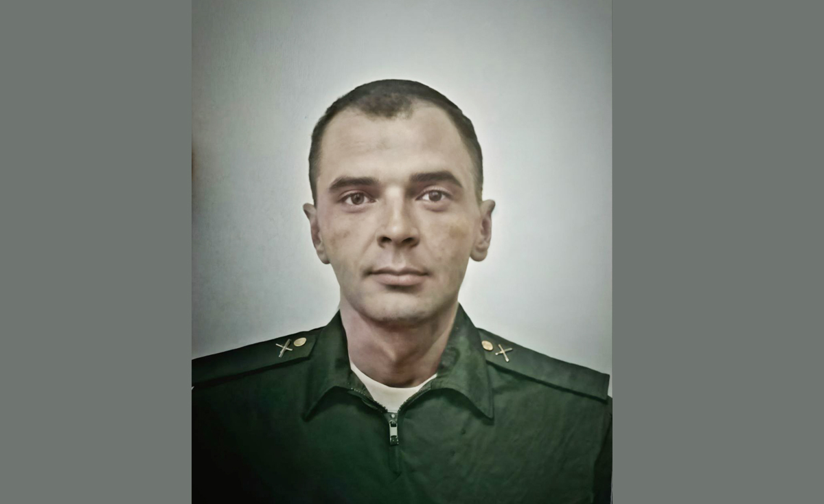 Проститься с Героем.