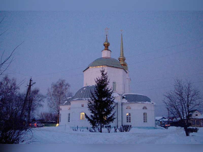 Храм во имя Архистратига Михаила.