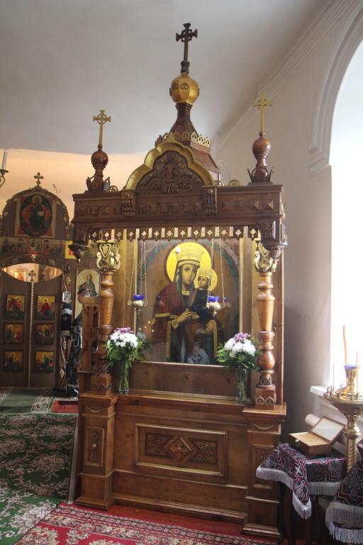 монастырь.