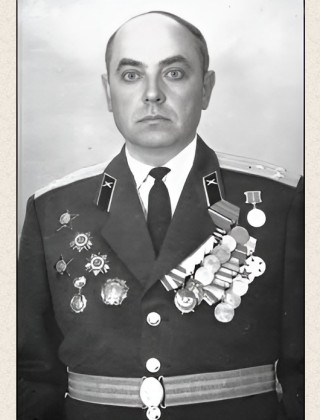Коханов Михаил Константинович Коханов Михаил Константинович.